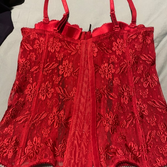 Red Lace Corset Top - Picture 2 of 3